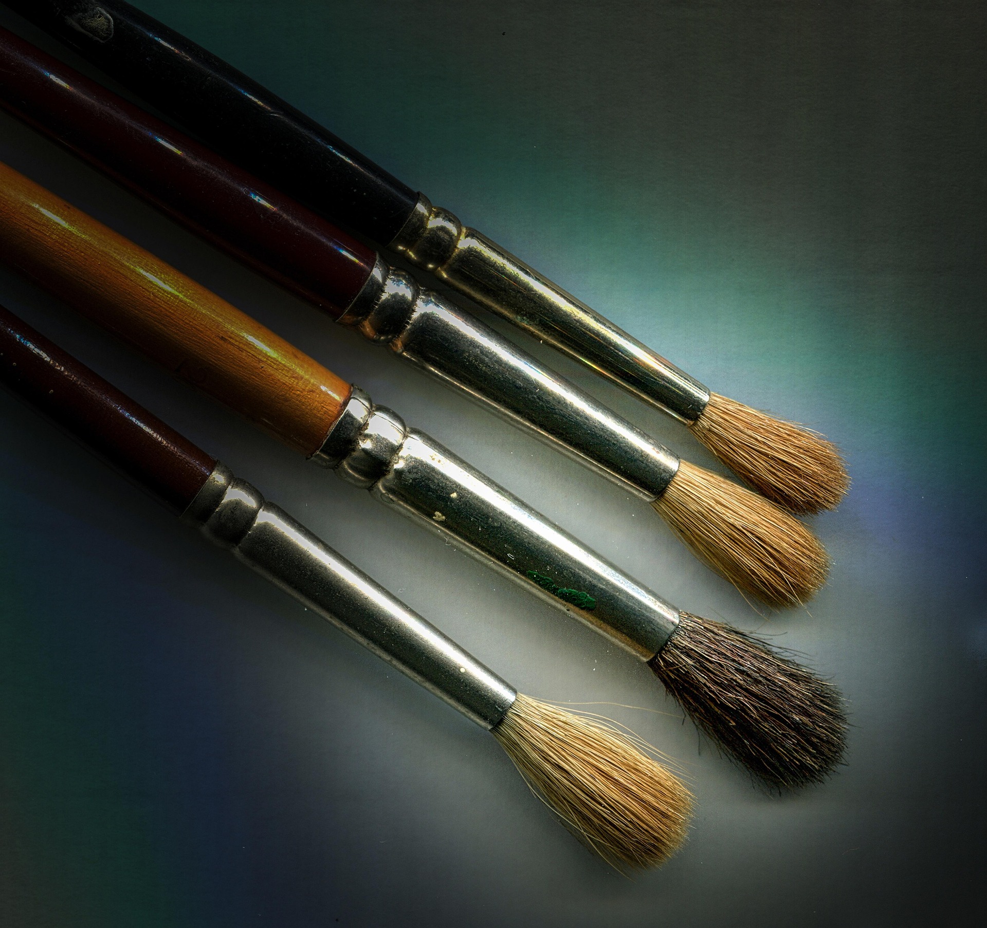 guzi11 paint brushes 6860832 1920